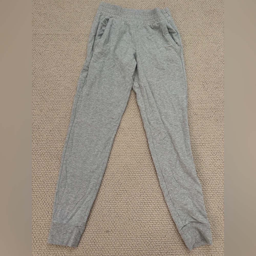 Alo Gray Jogger Pants